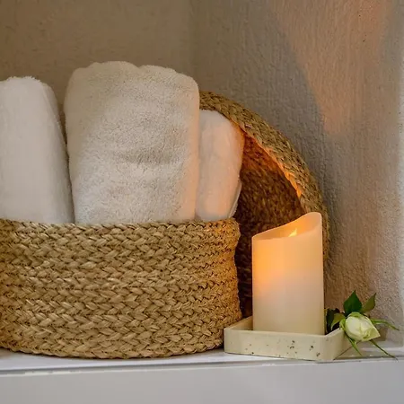 Palace Gates Apartment *