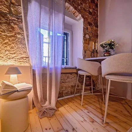 Palace Gates Apartment Split
